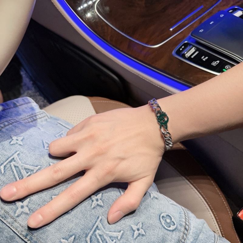 chr1st1an D10r bracelets